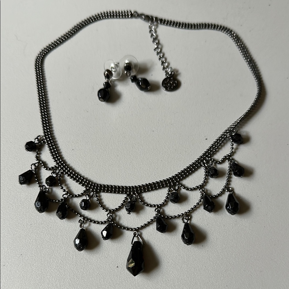 Elegant Black Necklace and Earring Set